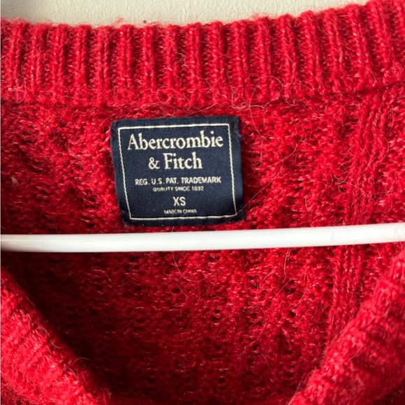 abercrombie sweater - XS - Picture 2 of 3